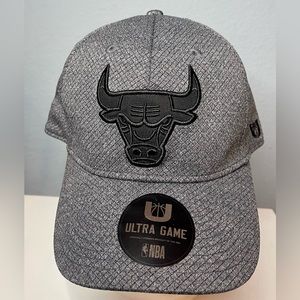CHICAGO BULLS MEN’s NBA SNAP-BACK CAP NEW!!!!